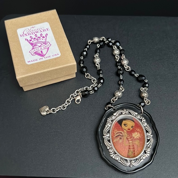 Classic Hardware Portrait Necklace - Picture 1 of 4